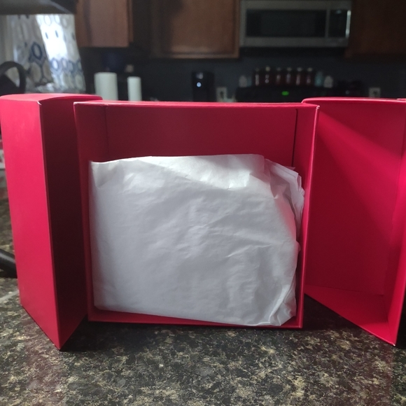 Shiseido Benefiance Wrinkle-Smoothing Essential 4-Pcs Set / New With Box - Picture 3 of 3